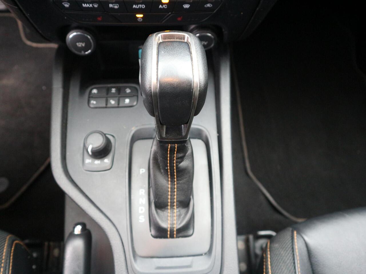 Ford RANGER 2.0 EcoBlue Wildtrak Supercab 213pk Automaat met Rollertop - 3.500kg trekgewicht