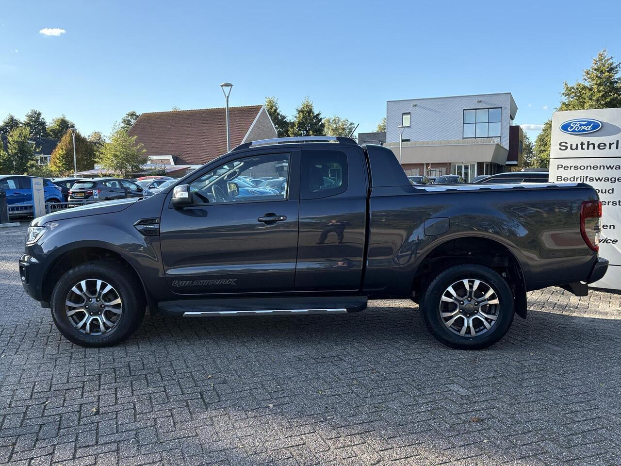 Ford RANGER 2.0 EcoBlue Wildtrak Supercab | Staat bij Schadehersteller | 213pk Automaat | Trekhaak | Adaptieve Cruise | 3.500kg Trekgewicht | Achteruitrijcamera | Rollertop | Dealer onderhouden
