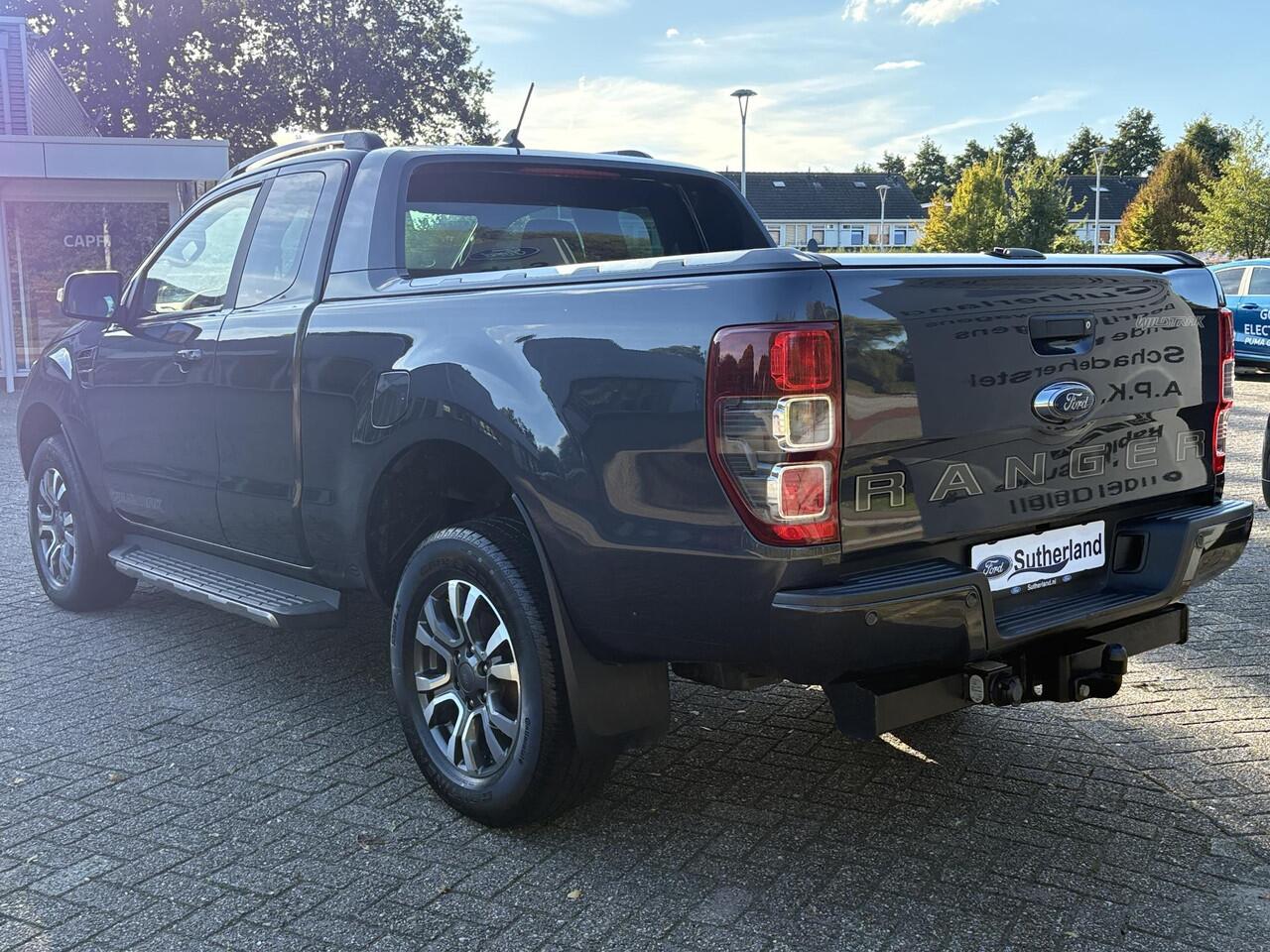 Ford RANGER 2.0 EcoBlue Wildtrak Supercab | Staat bij Schadehersteller | 213pk Automaat | Trekhaak | Adaptieve Cruise | 3.500kg Trekgewicht | Achteruitrijcamera | Rollertop | Dealer onderhouden
