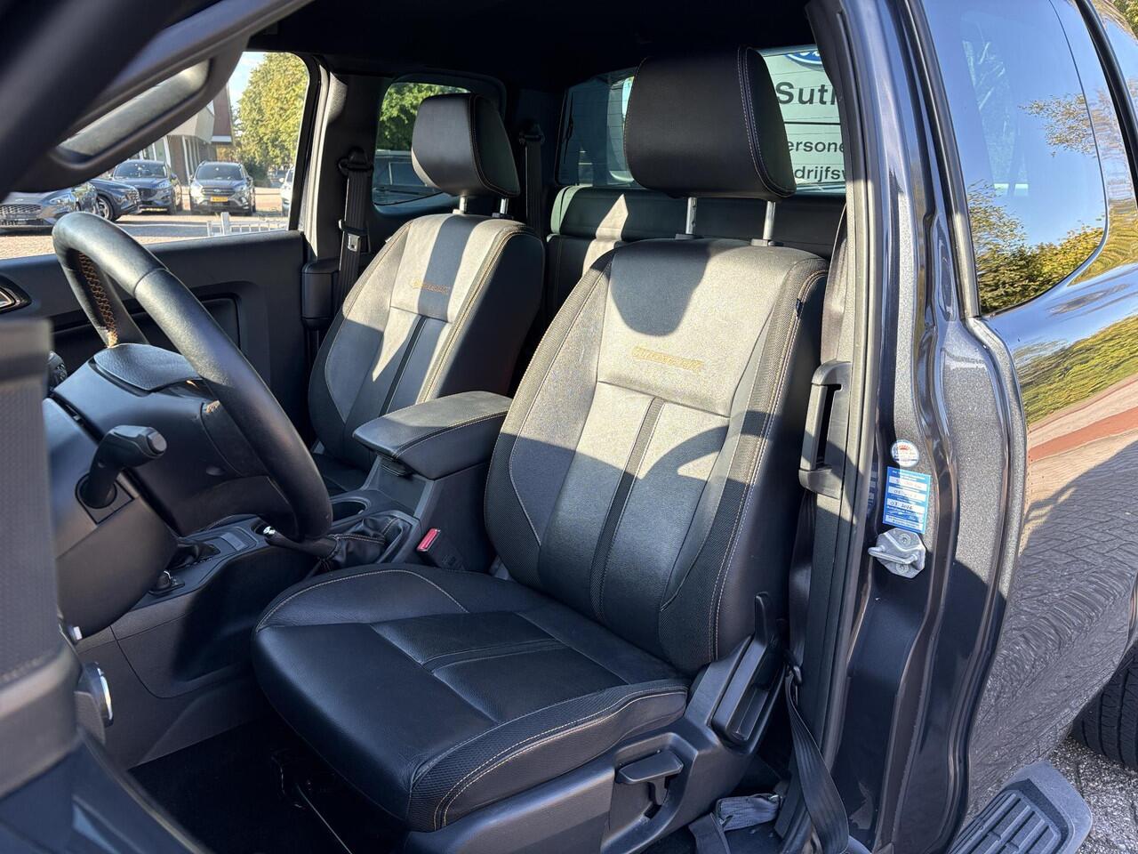 Ford RANGER 2.0 EcoBlue Wildtrak Supercab | Staat bij Schadehersteller | 213pk Automaat | Trekhaak | Adaptieve Cruise | 3.500kg Trekgewicht | Achteruitrijcamera | Rollertop | Dealer onderhouden