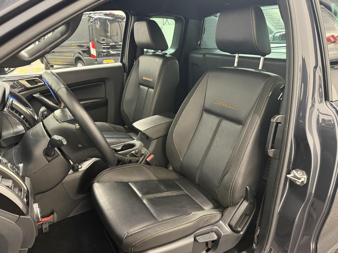 Ford RANGER 2.0 EcoBlue 213pk Wildtrak Supercab Automaat 4x4 Navigatie Camera Trekhaak Airco Bluetooth