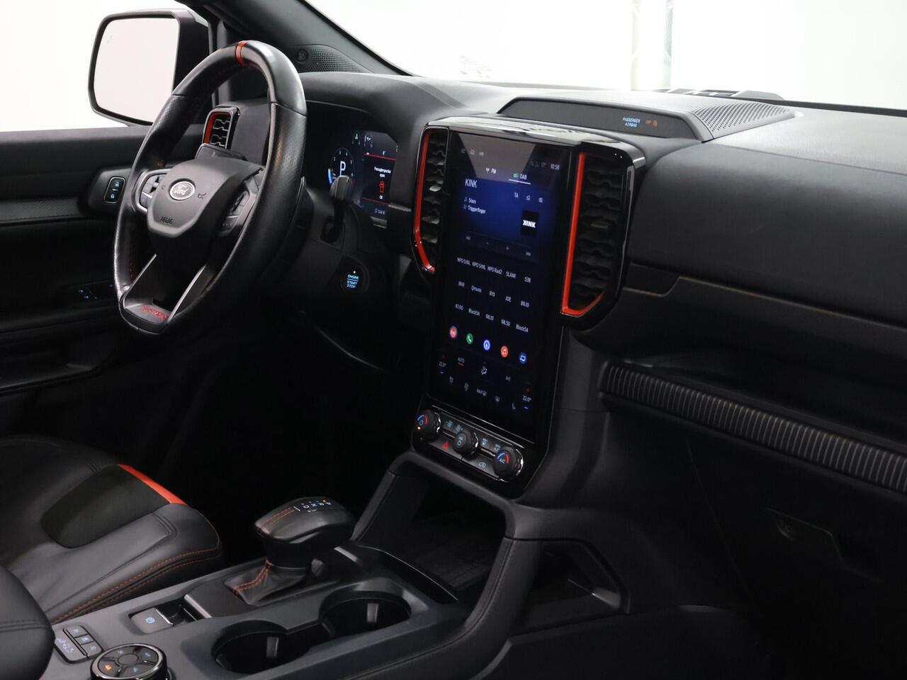 Ford RANGER 3.0 ECOBOOST | AUT. | DOUBLE CAB | RAPTOR | WRAP DARK GREEN MET. | LEDEREN BEKLKEDING | FOX SCHOKDEMPERS | 360° CAMERA | TREKHAAK | ADAPTIVE CRUISE CONTROL | APPLE CARPLAY | LED KOPLAMPEN | R MODUS | BAJA MODUS