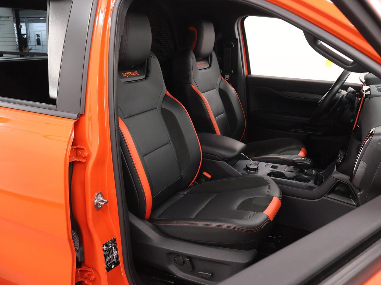 Ford RANGER 3.0 DOUBLE CAB | ECOBOOST | RAPTOR | LEDEREN BEKLKEDING | 360° CAMERA | TREKHAAK | ADAPTIVE CRUISE CONTROL | APPLE CARPLAY | LED KOPLAMPEN | R MODUS |