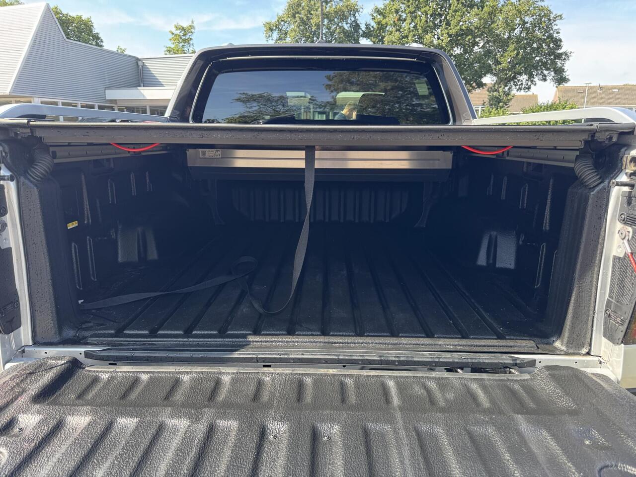 Ford RANGER 3.0 V6 Wildtrak Double Cab EcoBlue | SCI |241pk!! | 2-zits| BPM vrij | Rollertop | Trekhaak | Technology Pack | Uniek in Nederland | Verlengde fabrieksgarantie tot 03-2028