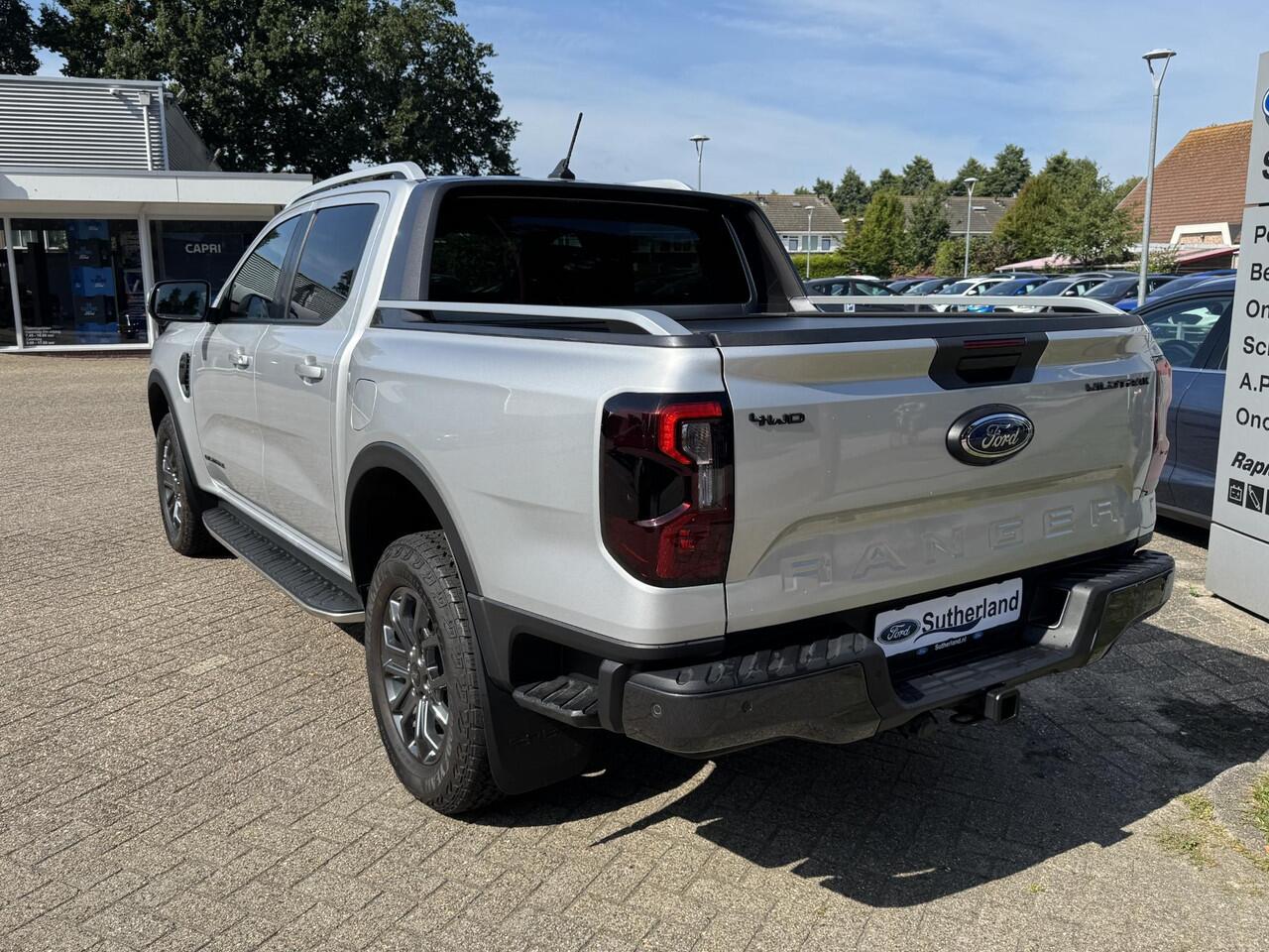 Ford RANGER 3.0 V6 Wildtrak Double Cab EcoBlue | SCI |241pk!! | 2-zits| BPM vrij | Rollertop | Trekhaak | Technology Pack | Uniek in Nederland | Verlengde fabrieksgarantie tot 03-2028