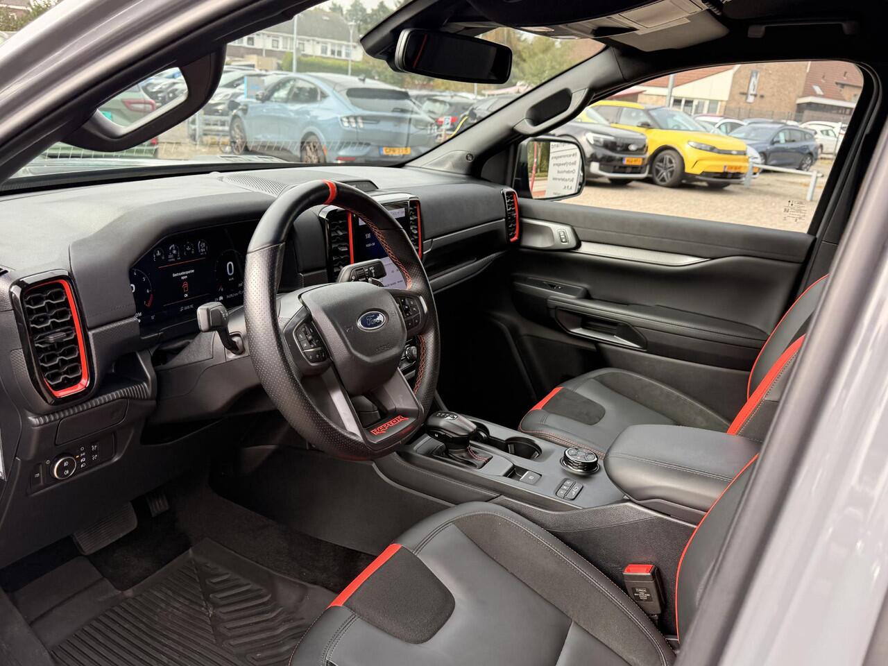 Ford RANGER 3.0 Double Cab EcoBoost Raptor SCI | Rollertop Elektrisch | Raptor Pack | Sticker Pack | Trekhaak afneembaar