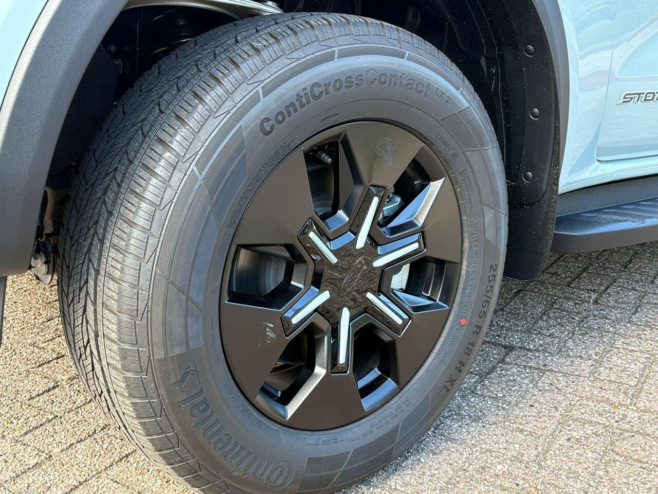 Ford RANGER 2.3 PHEV Stormtrak Double Cab 281pk | 5 persoons! | Technology Pack Plus Trailer | Cargo Area Pack | Power Rollertop | Prijs excl. BTW incl. BPM | laadkabel mode 3 16A