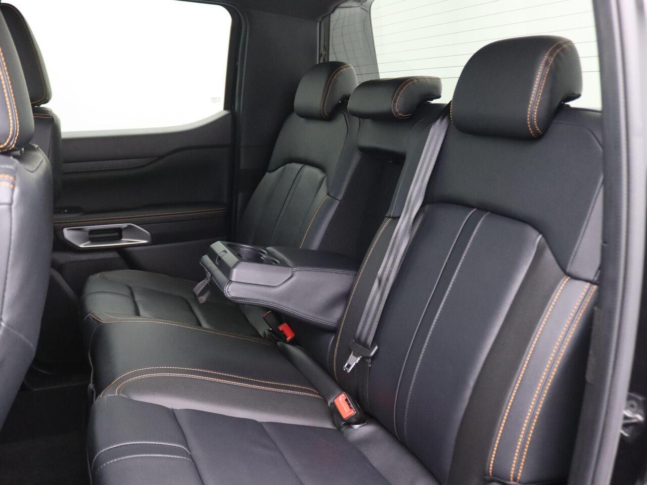 Ford RANGER Wildtrak 2.3 PHEV Double Cab 280PK Aut. Achteruitrijcamera, Side Assist, Elek. Rollertop, Trekhaak, Adaptive Cruise Control, Elektr. Verstelbare bestuurdersstoel, 18" LM Velgen