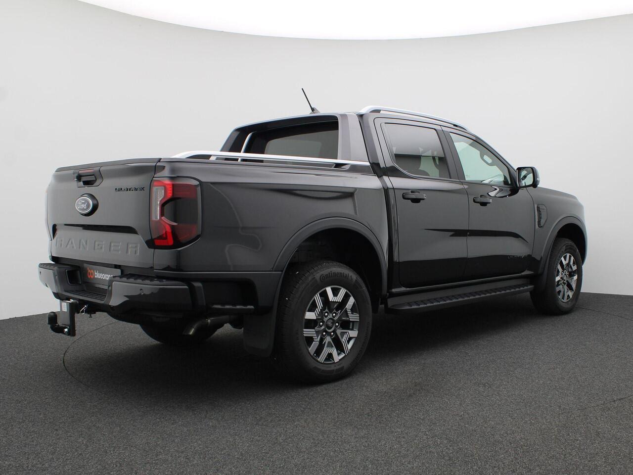 Ford RANGER Wildtrak 2.3 PHEV Double Cab 280PK Aut. 360gr. Camera, Side Assist, Elek. Rollertop, Trekhaak, Adaptive Cruise Control, Elektr. Verstelbare bestuurdersstoel, B&O Audio, 18" LM Velgen