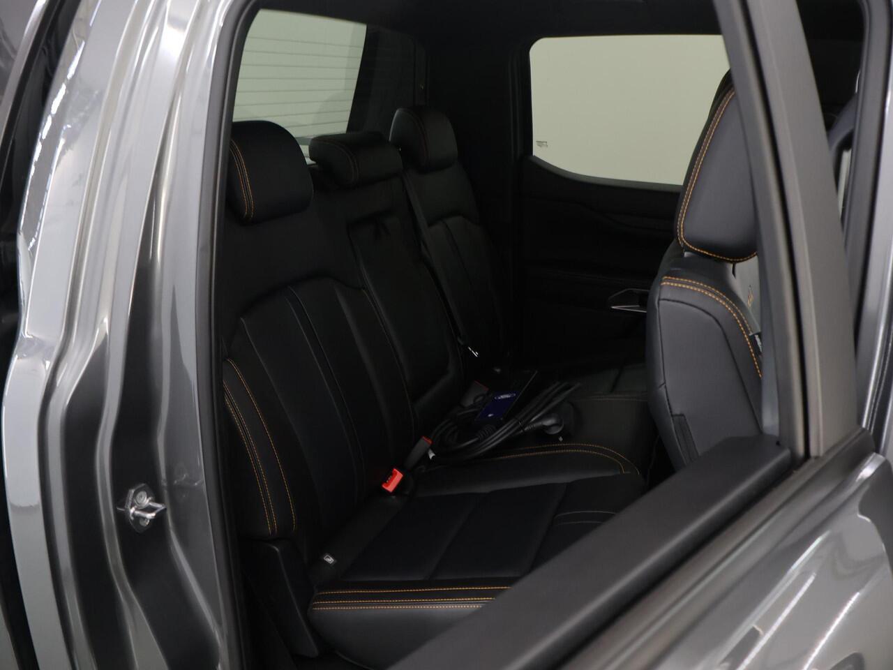 Ford RANGER WILDTRAK | DOUBLE CAB | 2.5 PHEV | HYBRID | 279 PK | 5-ZITS | 360 CAMERA | 3500 KG TREKHAAK AFNEEMBAAR | ADAPTIVE CRUISE | BLIND-SPOT | STOELVERWARMING | LEDER | LED | PLUG IN HYBRIDE | METALLIC