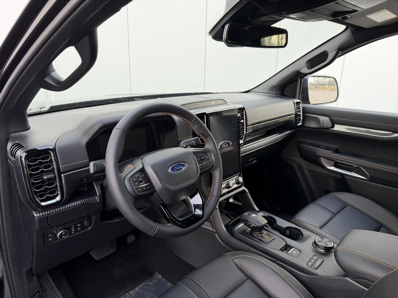 Ford RANGER Wildtrak Double Cab PHEV | DIRECT LEVERBAAR | 278PK | Trekhaak | Blis | 12" Infotainment scherm met SYNC 4 | Elektrisch 8-weg verstelbare en verwarmbare stoelen | 18" Lichtmetalen velgen