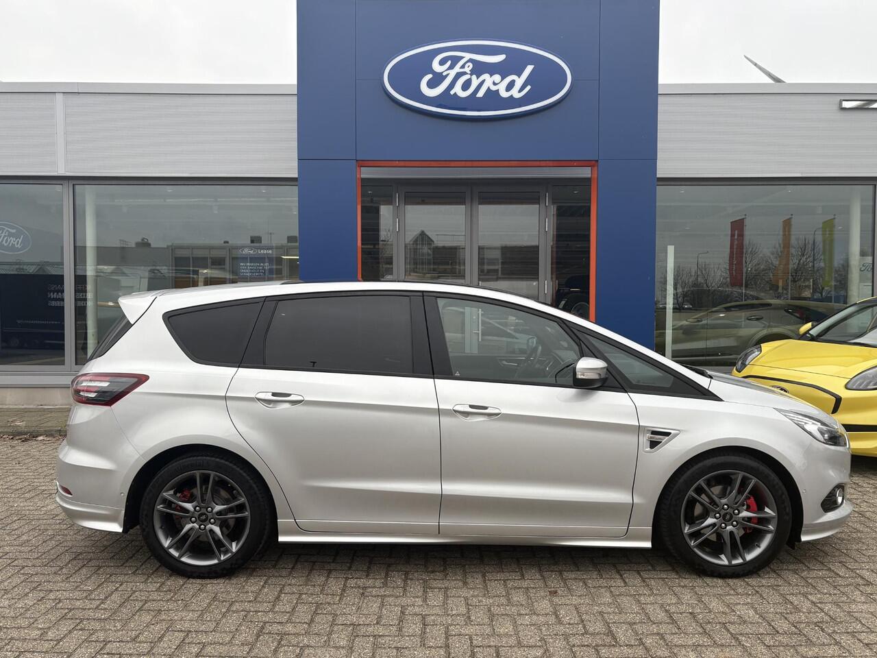 Ford S-MAX 2.0 Ecoblue Bi-Turbo ST-Line 240pk | Panoramadak | Full LED | Adaptieve Cruise | Stoelverwarming | Trekhaak | Voorruit verwarming |