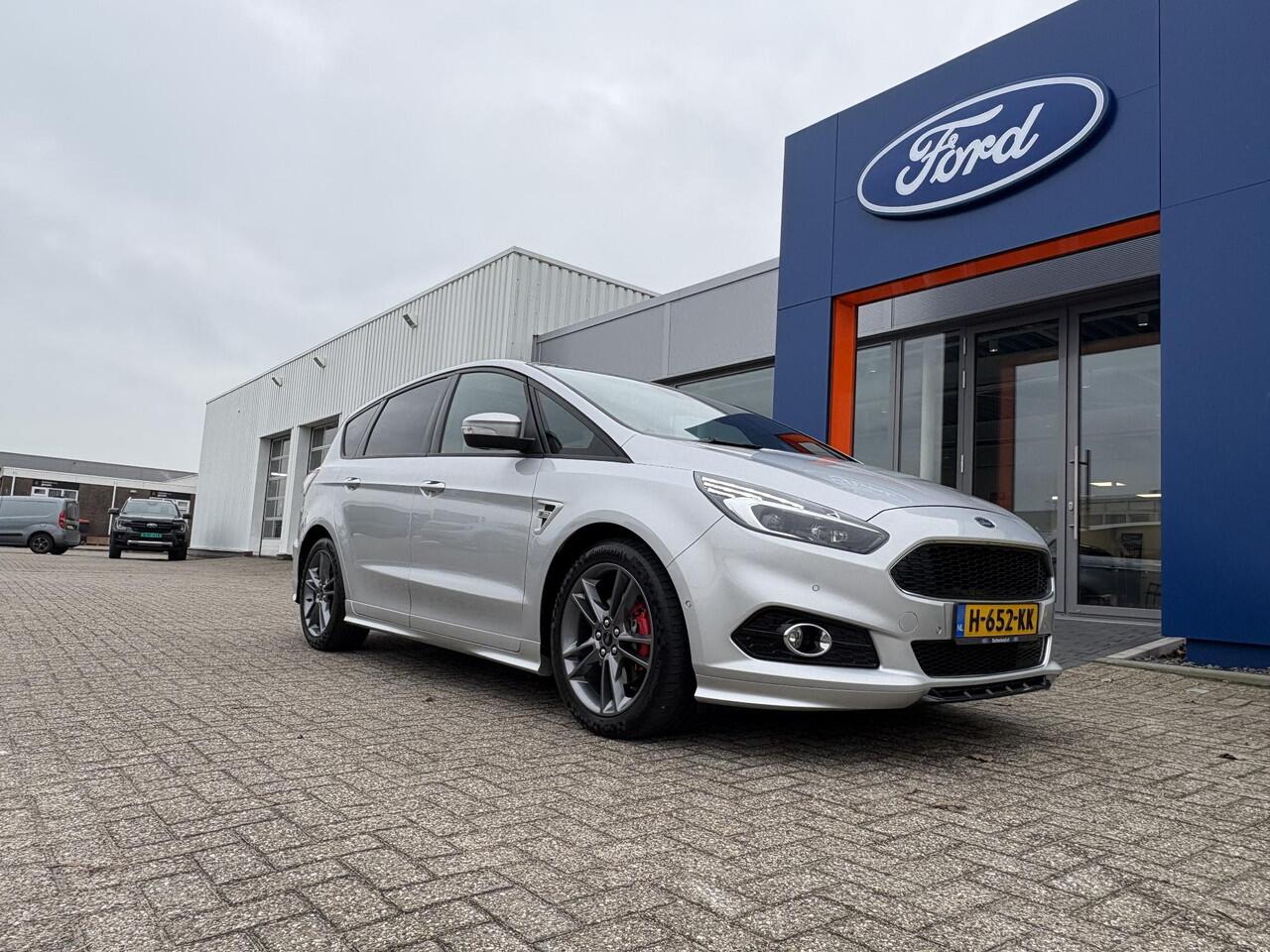 Ford S-MAX 2.0 Ecoblue Bi-Turbo ST-Line 240pk | Panoramadak | Full LED | Adaptieve Cruise | Stoelverwarming | Trekhaak | Voorruit verwarming |