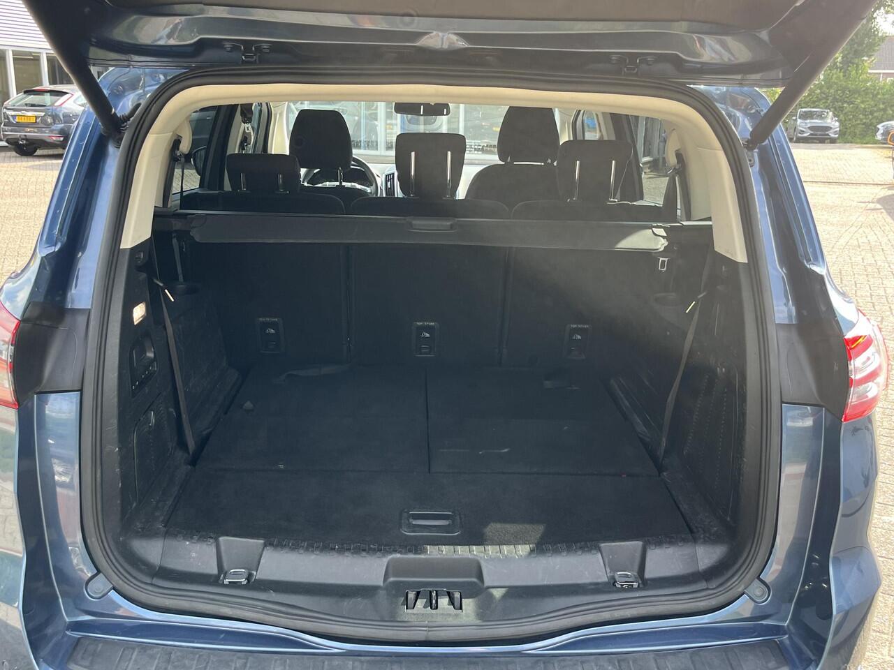 Ford S-MAX 2.5 FHEV Titanium 190pk | 7 Persoons | Winterpack | Adaptieve Cruise | Full LED | Elek. Achterklep | Achteruitrijcamera | SONY SYNC 3 Navigatie