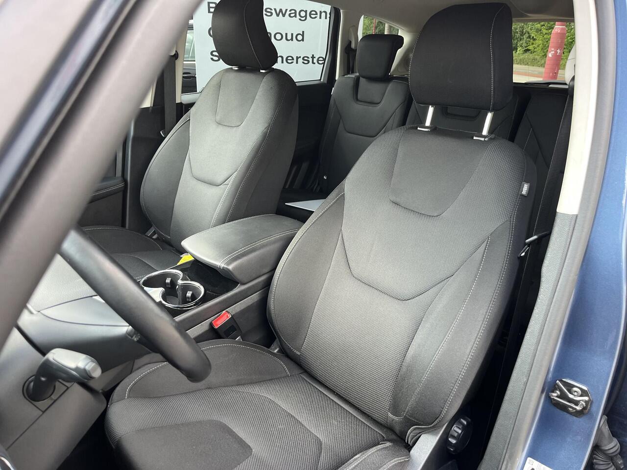 Ford S-MAX 2.5 FHEV Titanium 190pk | 7 Persoons | Winterpack | Adaptieve Cruise | Full LED | Elek. Achterklep | Achteruitrijcamera | SONY SYNC 3 Navigatie