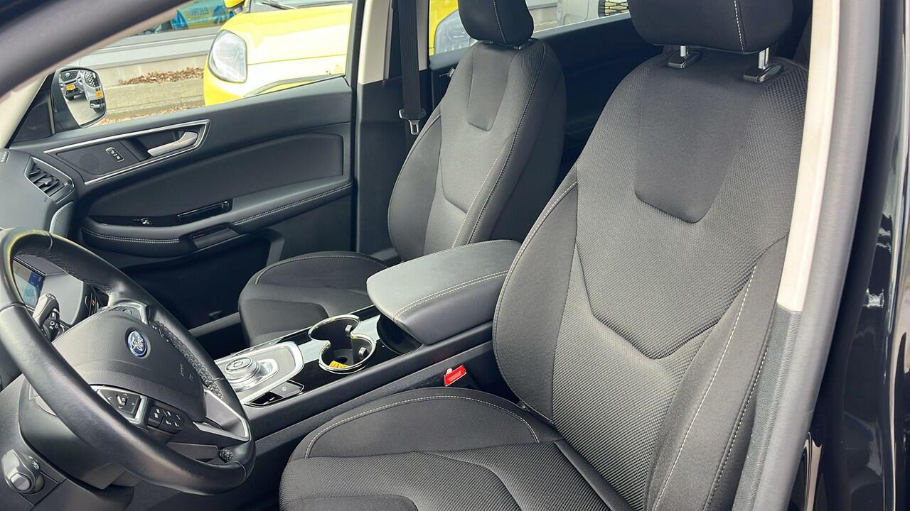 Ford S-MAX 2.5 FHEV Titanium 7P 190pk | SYNC 3 Navigatie | Apple Carplay/Android Auto | 7 Persoons! | Camera