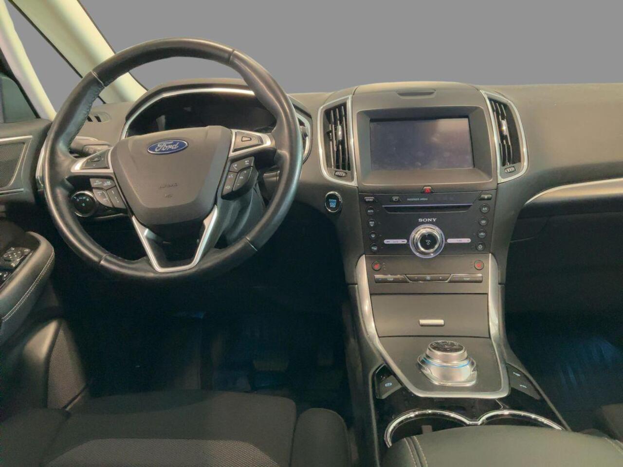 Ford S-MAX 2.5 FHEV Titanium 190pk | AGR-stoelen | Adaptive cruise control | Sony audio | Achteruitrijcamera | Stoelverwarming | SYNC 3 Navigatie | Complete historie