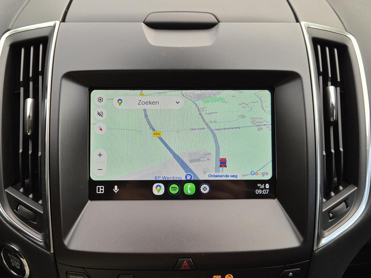 Ford S-MAX 2.5i HEV Luxury 5P Automaat / Trekgewicht 1.750 kg / Apple Carplay Android Auto / Allseason banden / Stoelverwarming / Achteruitrijcamera / Elektrische achterklep / Navigatie / Adaptief CC / Climate control / Keyless Entry/Start /