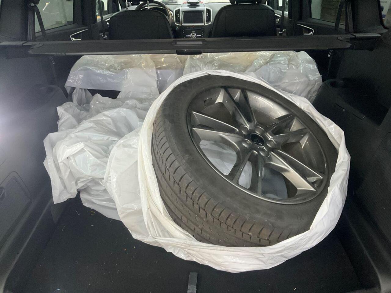 Ford S-MAX 2.5 FHEV ST-Line Hybride Automaat 190pk | Adaptieve Cruise | SONY Audio | Dode hoeksensoren | Full LED Koplampen | Elektrische Achterklep