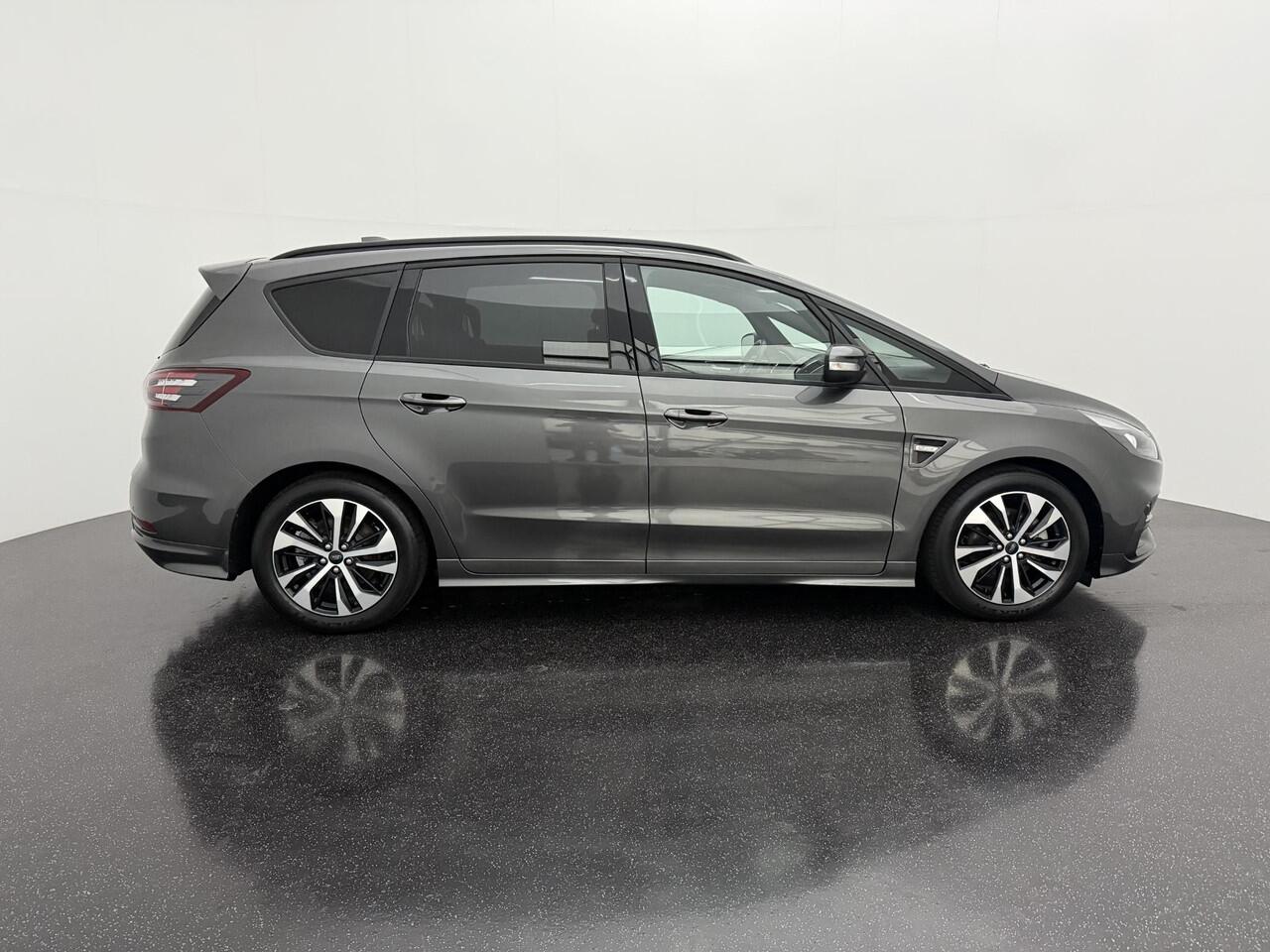 Ford S-MAX ST-Line 2.5i Hybrid 190pk 7 Persoons | Elektrisch Verwarmde & Verstelbare Stoelen met Memory Functie | Camera |