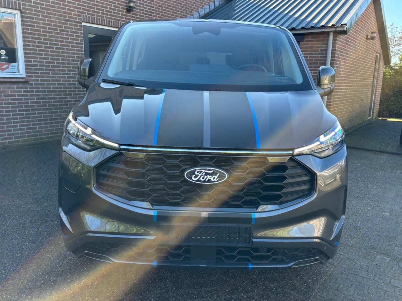Ford TOURNEO 2.5 PHEV Hybrid SPORT L1H1 BenO Trekhaak