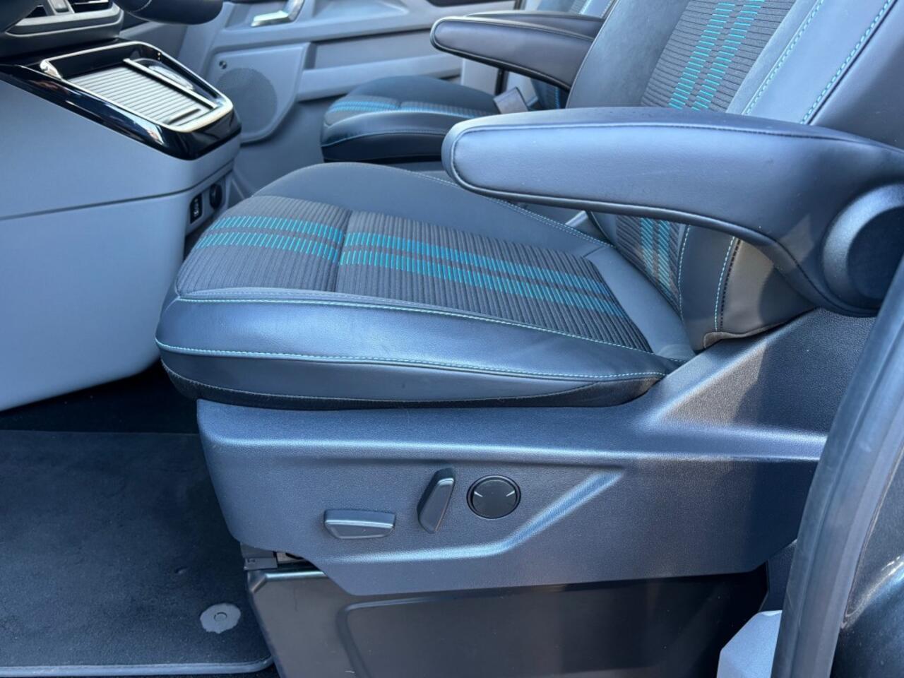 Ford TOURNEO 2.5 PHEV Hybrid SPORT L1H1 BenO Trekhaak