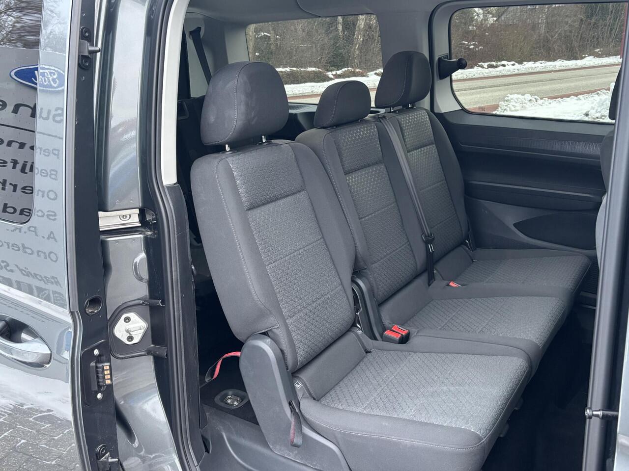 Ford TOURNEO CONNECT 1.5 EcoBoost PHEV L2 Limited | | 150pk | 7 persoons | Achteruitrijcamera | Navigatiesysteem