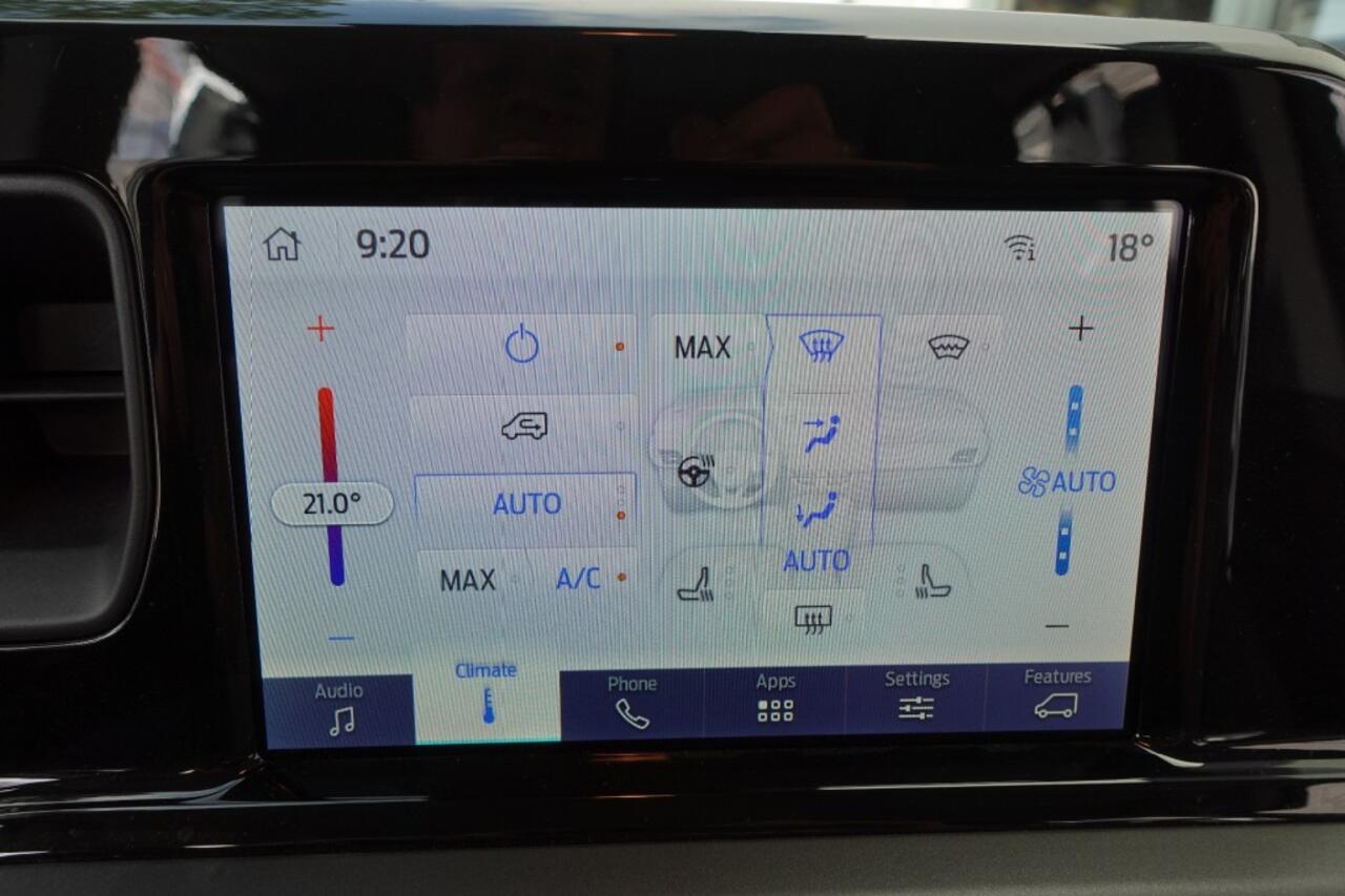 Ford TOURNEO COURIER 1.0 TITANIUM EDITION Navi + Camera +Winterpack + Ecc + Carplay