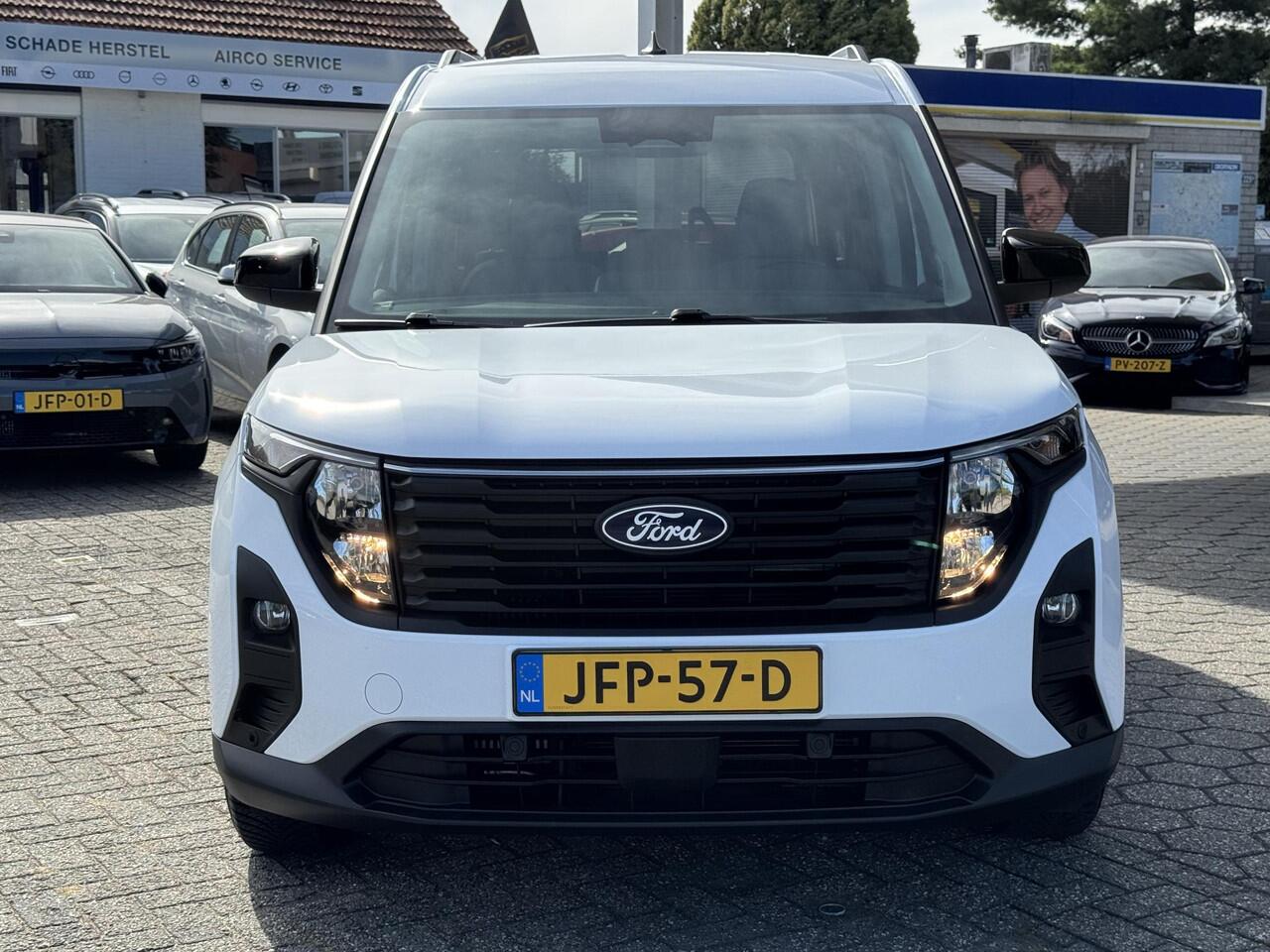 Ford TOURNEO COURIER 1.0 Limited EcoBoost S&S CARPLAY | CAMERA | TREKHAAK | BOVAG !!