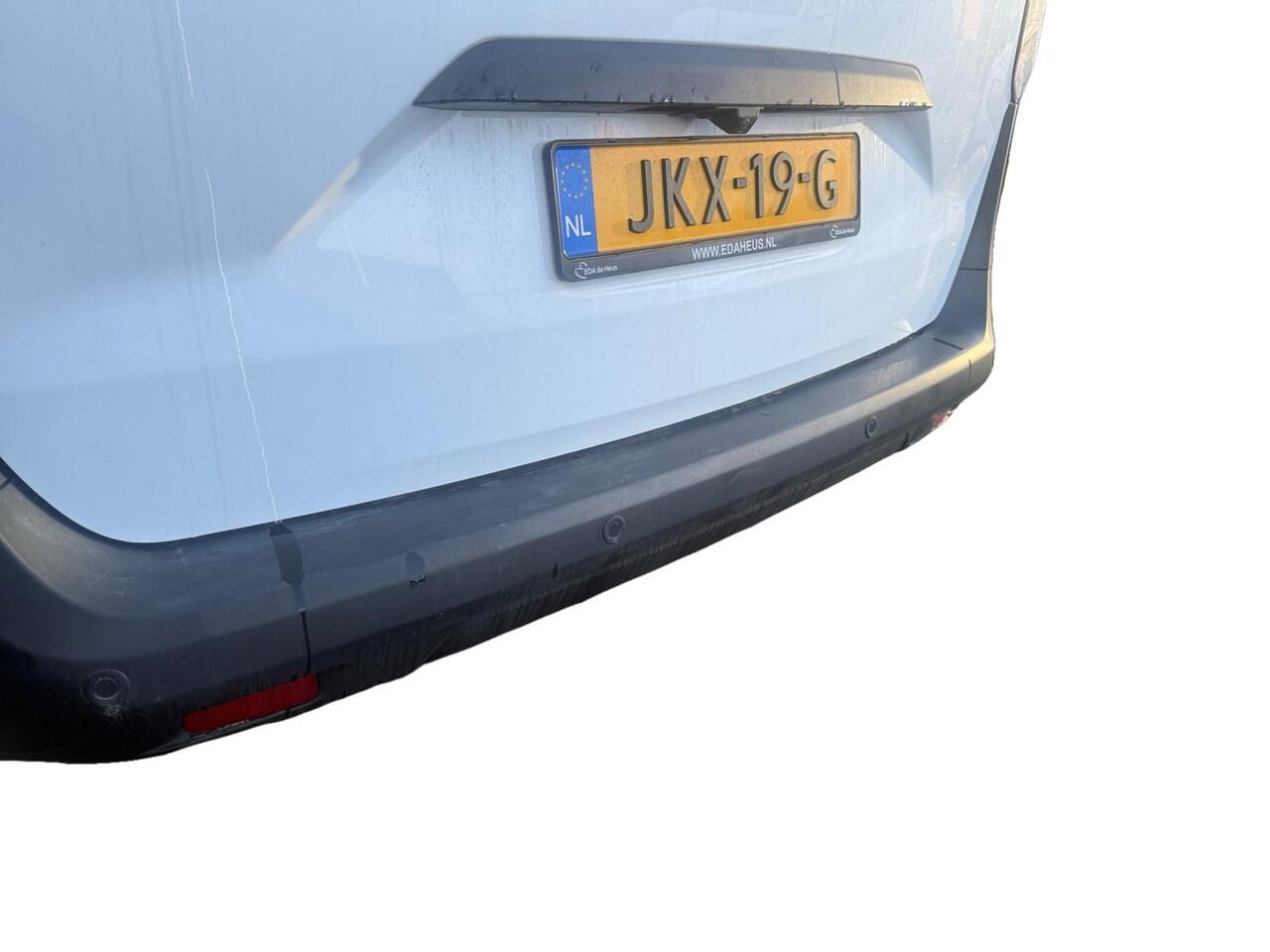 Ford TOURNEO COURIER 1.0 EcoBoost | Apple Carplay/Android Auto | Navigatie | Camera | Climate Control | Parkeersensoren | Stuurbediening | Hoge Instap