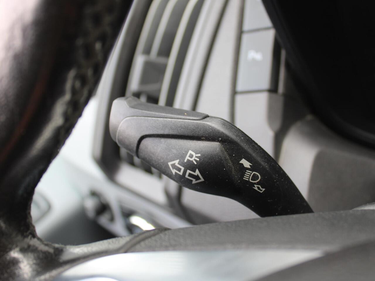 Ford TRANSIT 290 2.0 TDCI L2H2 Trend | Recent Distributieriem vv | Trekhaak | Camera | Cruise | Navi | Airco | Imperiaal |