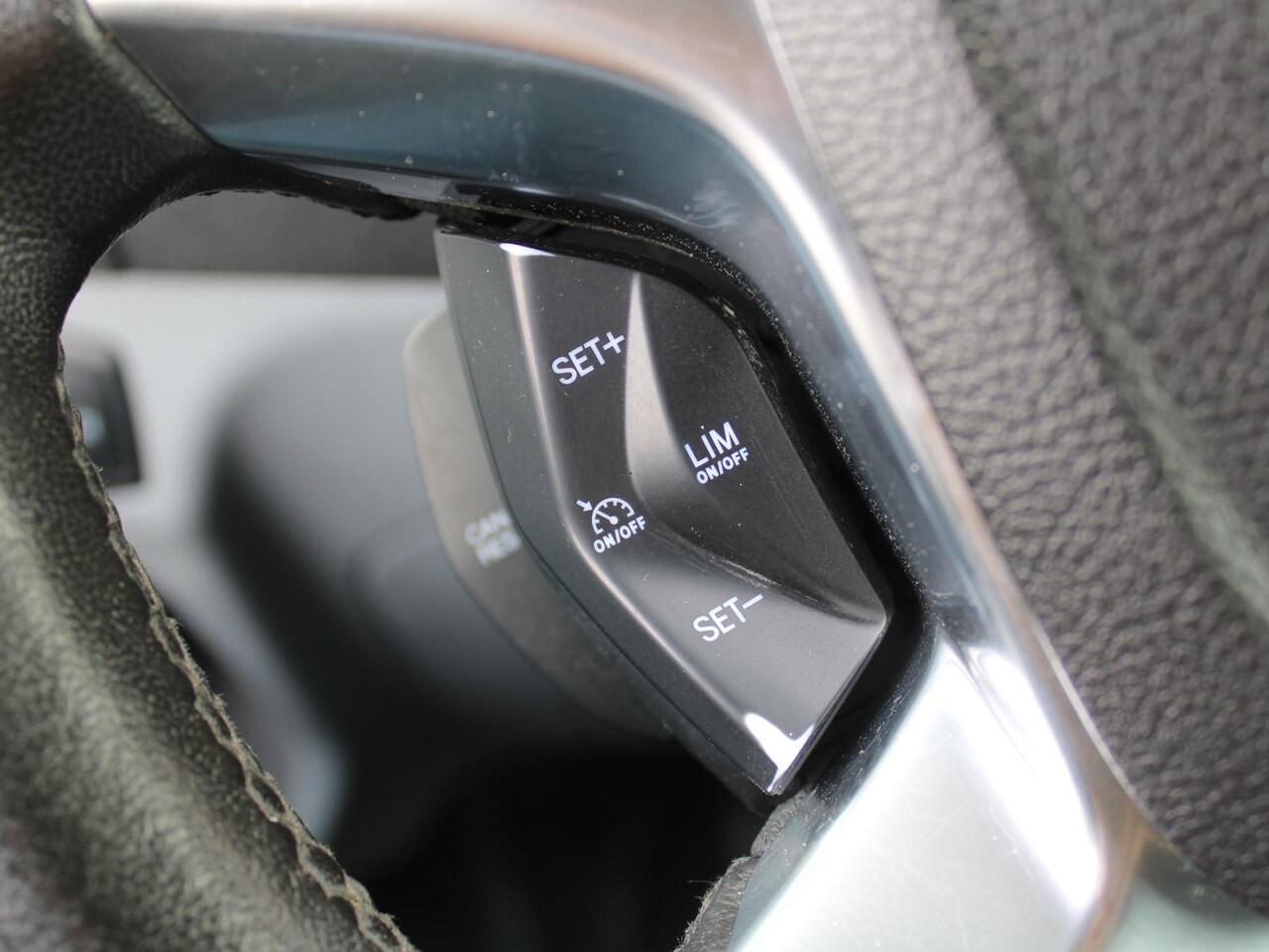 Ford TRANSIT 290 2.0 TDCI L2H2 Trend | Recent Distributieriem vv | Trekhaak | Camera | Cruise | Navi | Airco | Imperiaal |