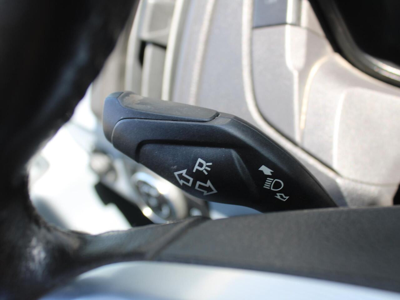 Ford TRANSIT 290 2.0 TDCI L2H2 Trend | Recent Distributieriem vv | Trekhaak | Camera | Cruise | Navi | Airco | Imperiaal |