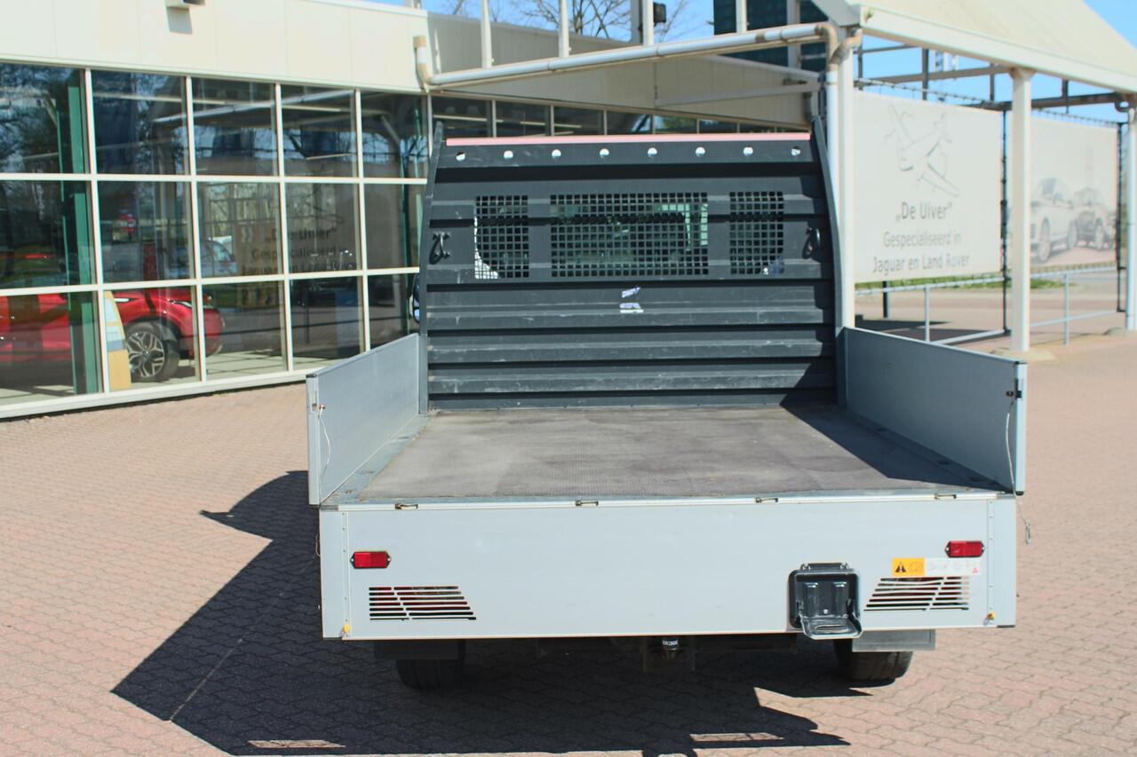 Ford TRANSIT 350 2.0 TDCI L3H1 DC Trend RWD