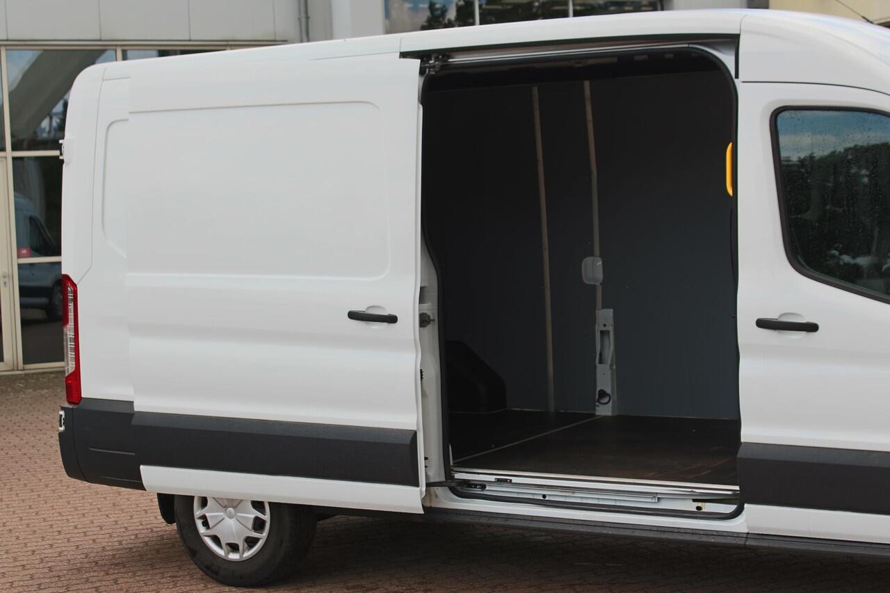 Ford TRANSIT 350 2.0 TDCI L3H2 Trend Trekhaak, Navigatie, Camera, DAB