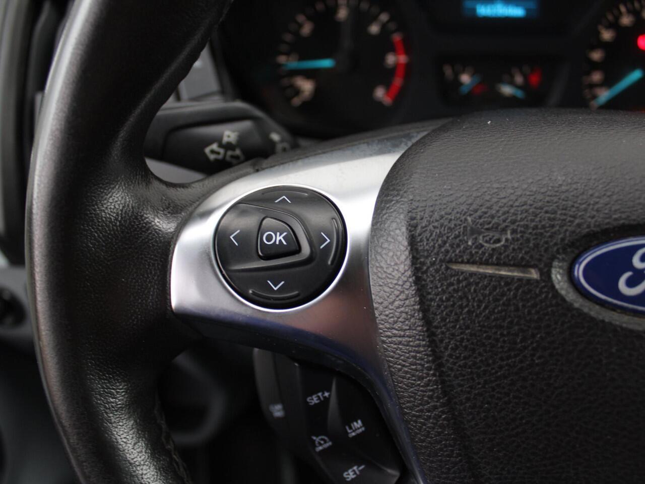 Ford TRANSIT 330 2.0 TDCI L3H2 Trend | Recent distributieriem vv | Trekhaak | Imperiaal | Voorruitverwarming | Navi |