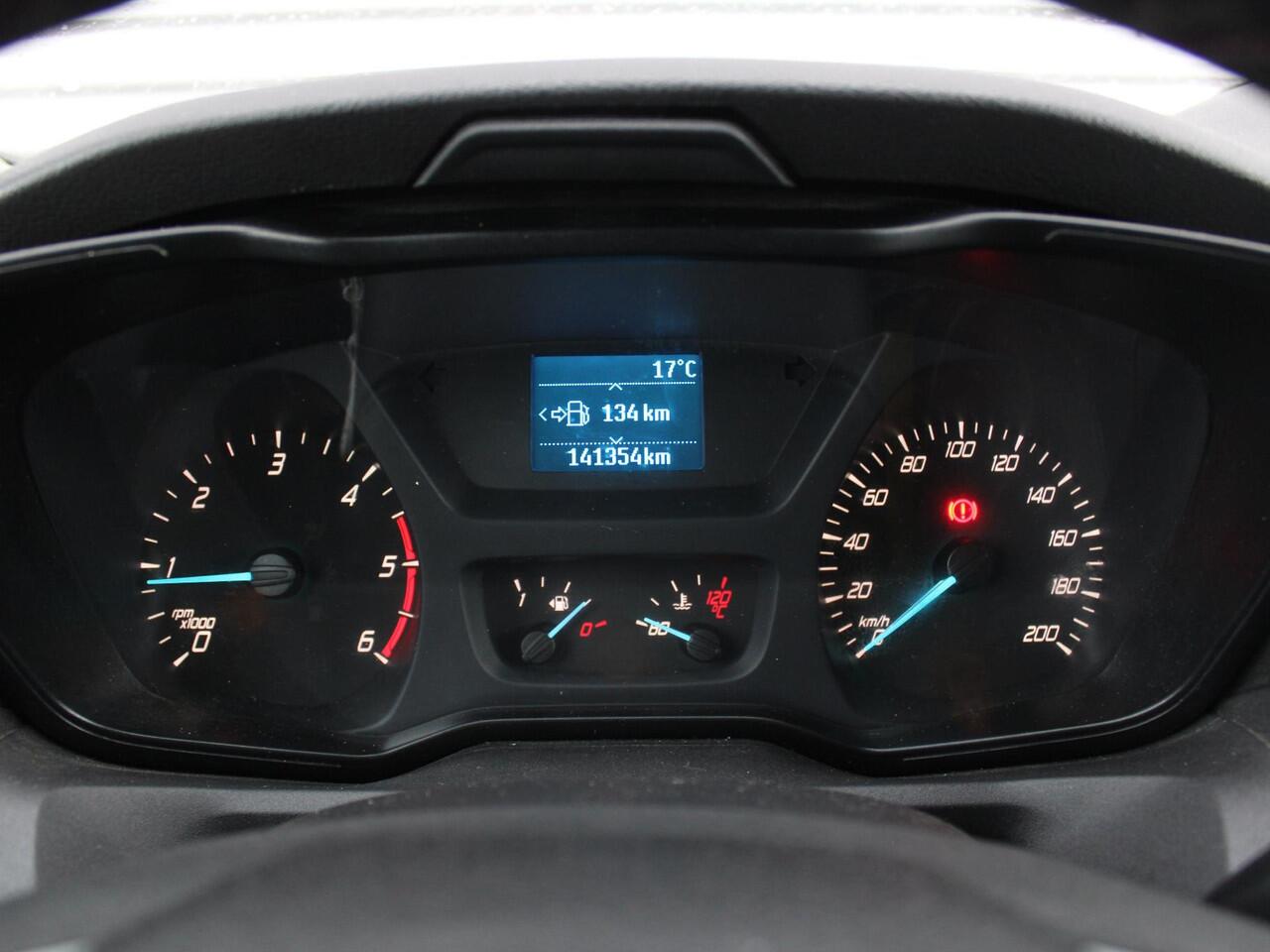 Ford TRANSIT 330 2.0 TDCI L3H2 Trend | Recent distributieriem vv | Trekhaak | Imperiaal | Voorruitverwarming | Navi |