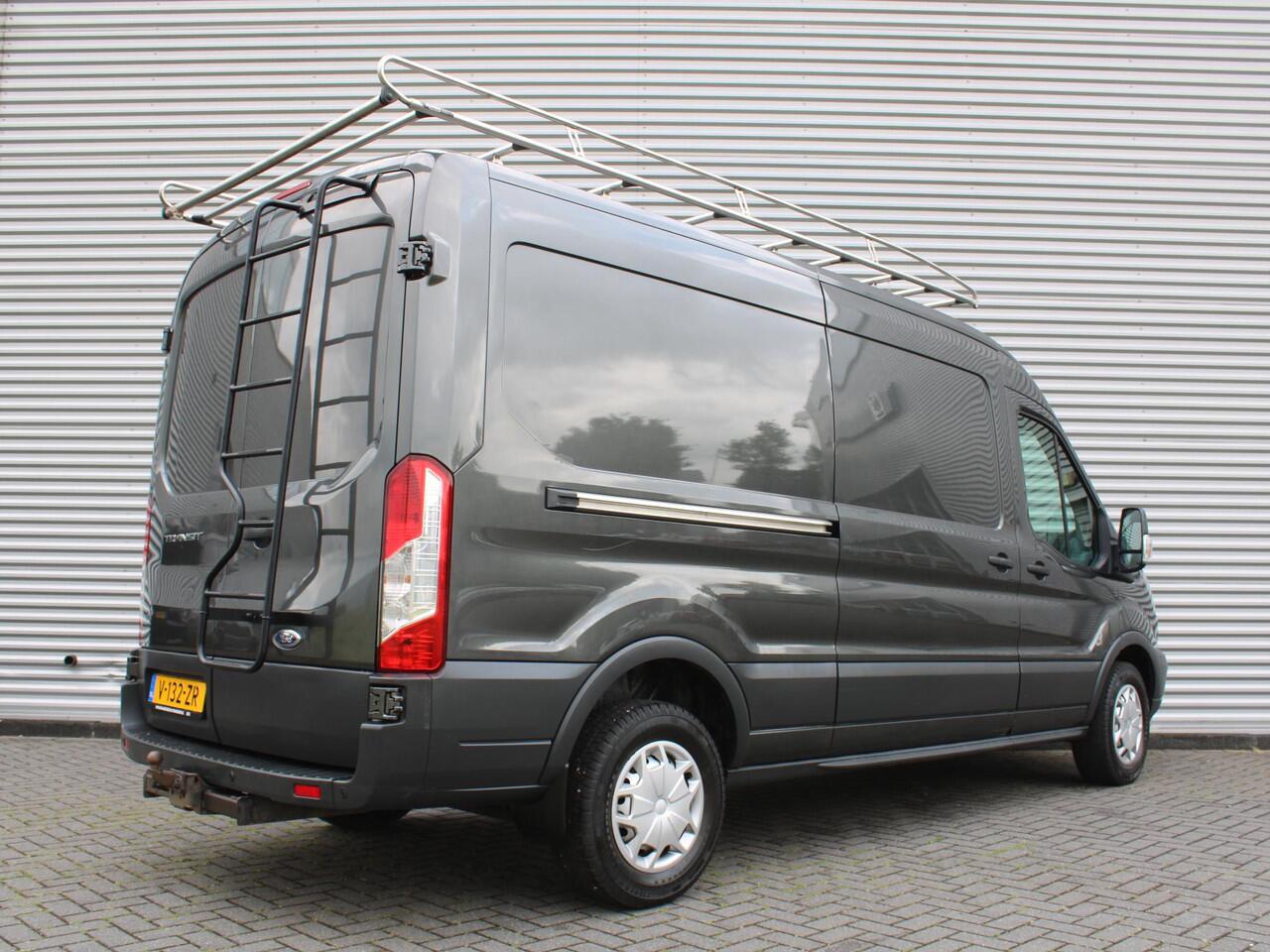 Ford TRANSIT 330 2.0 TDCI L3H2 Trend | Recent distributieriem vv | Trekhaak | Imperiaal | Voorruitverwarming | Navi |