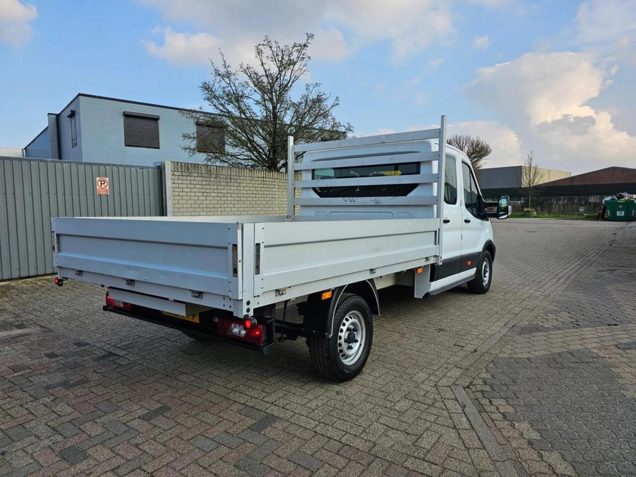 Ford TRANSIT 350 2.0 TDCI L3H1 DC,Apk,Nap,