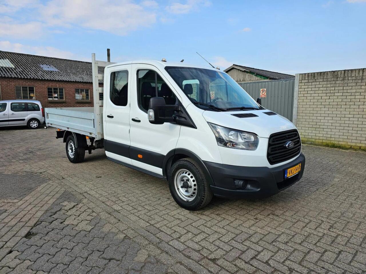 Ford TRANSIT 350 2.0 TDCI L3H1 DC,Apk,Nap,