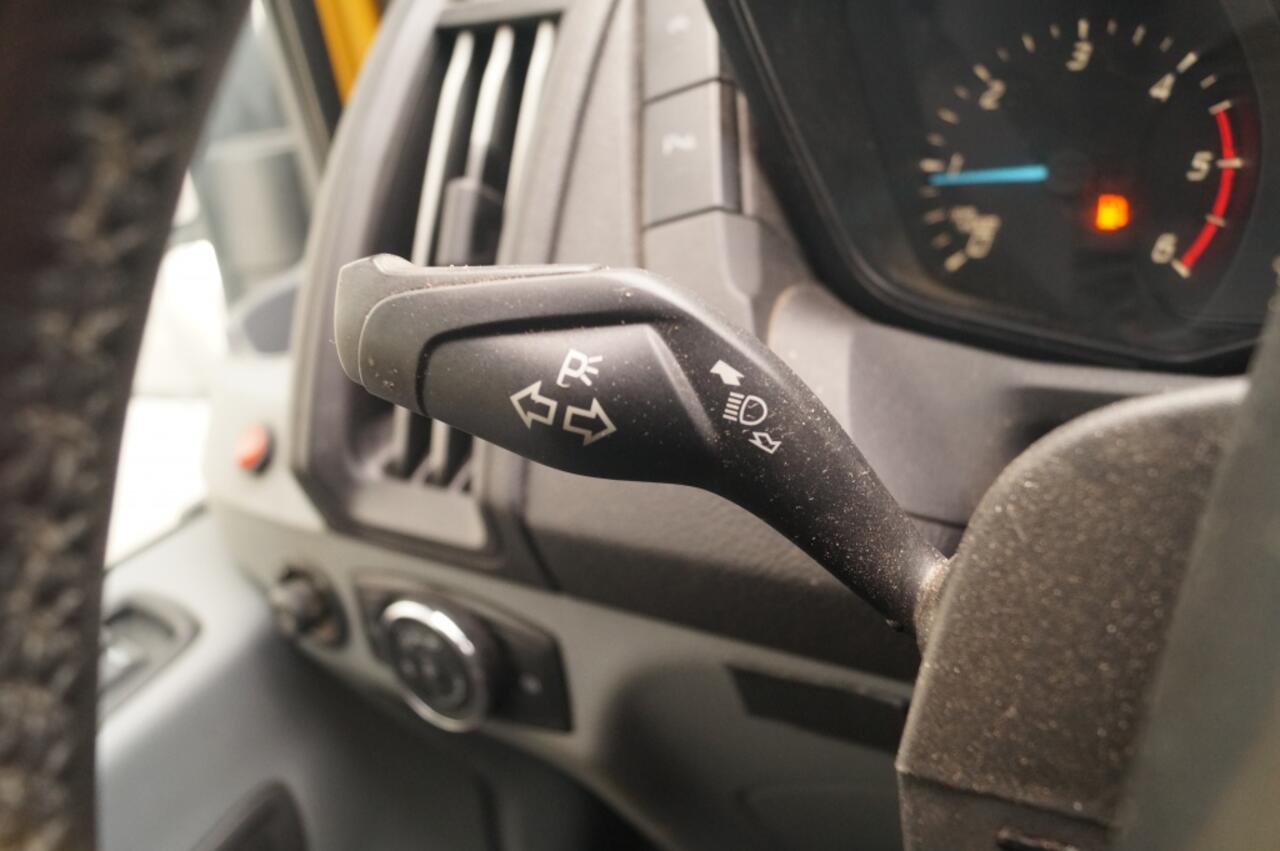 Ford TRANSIT 350 2.0 TDCI 130pk L3-H2 Trend -AIRCO-PDC-