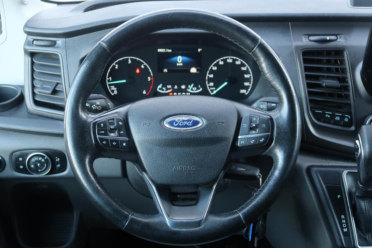 Ford TRANSIT 330 2.0 TDCI L3H2 DC AUT/ CAMERA/ ACC/ AIRCO/ TREKHAAK