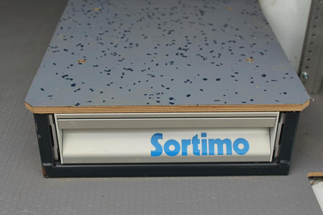 Ford TRANSIT 350 2.0 TDCI L2H2 Trend SORTIMO, Navigatie, Camera, Flits verlichting, Powerstation 3500W, Standkachel motor en interieur