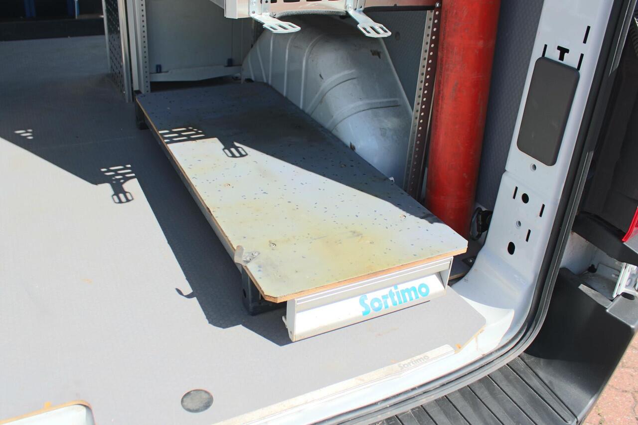 Ford TRANSIT 350 2.0 TDCI L2H2 Trend SORTIMO, Navigatie, Camera, Flits verlichting, Powerstation 3500W, Standkachel motor en interieur