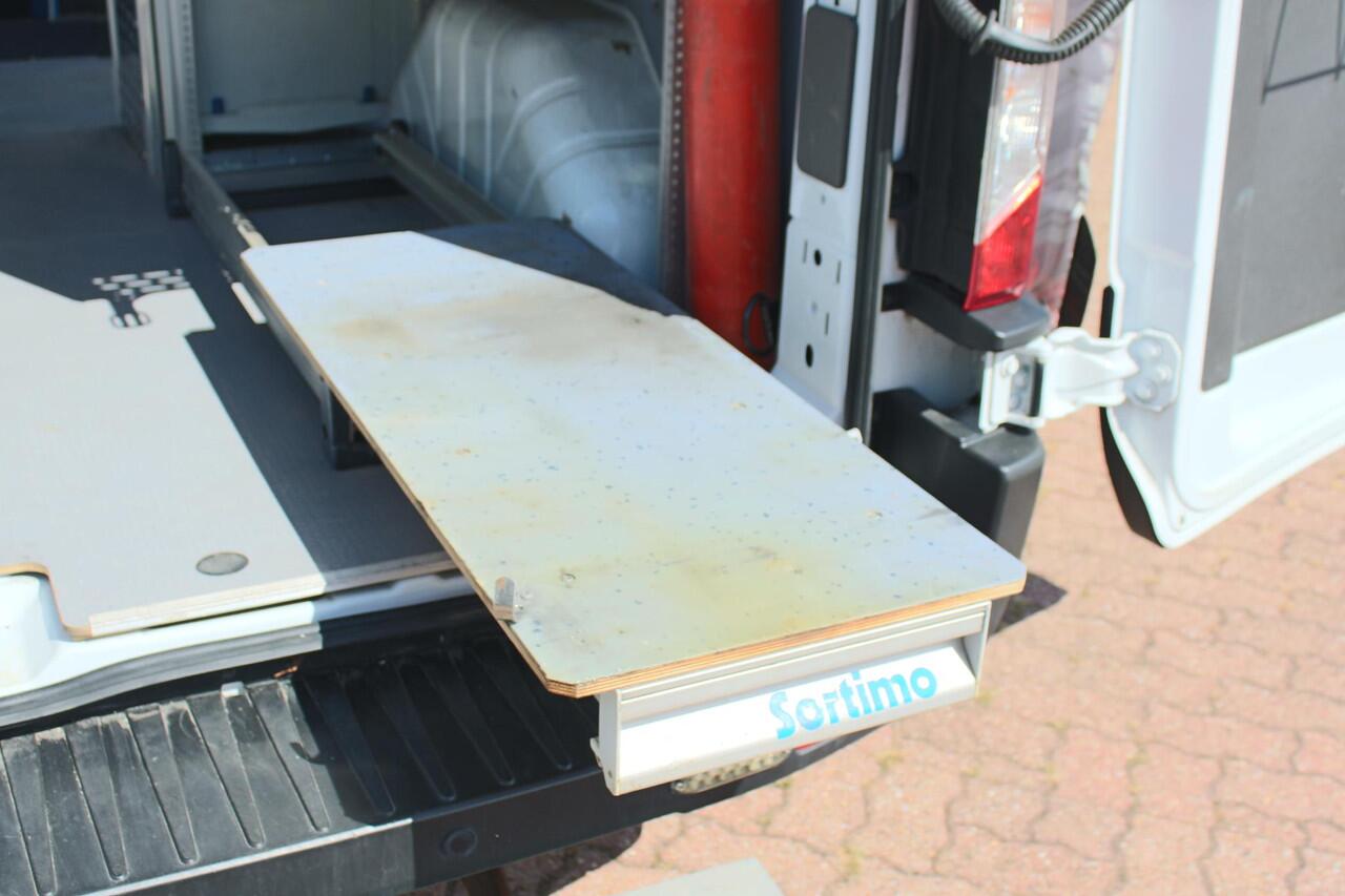 Ford TRANSIT 350 2.0 TDCI L2H2 Trend SORTIMO, Navigatie, Camera, Flits verlichting, Powerstation 3500W, Standkachel motor en interieur