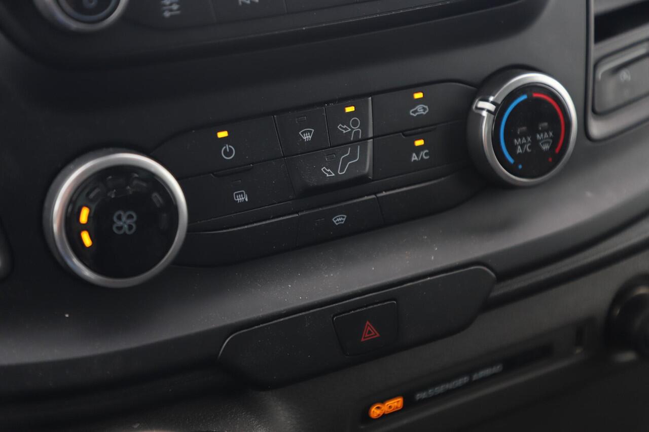 Ford TRANSIT 350 2.0 TDCI L5H1 Ambiente Skeletal Bakwagen Spouwmuurisolatie Inrichting Werkinrichting Airco Radio Bluetooth