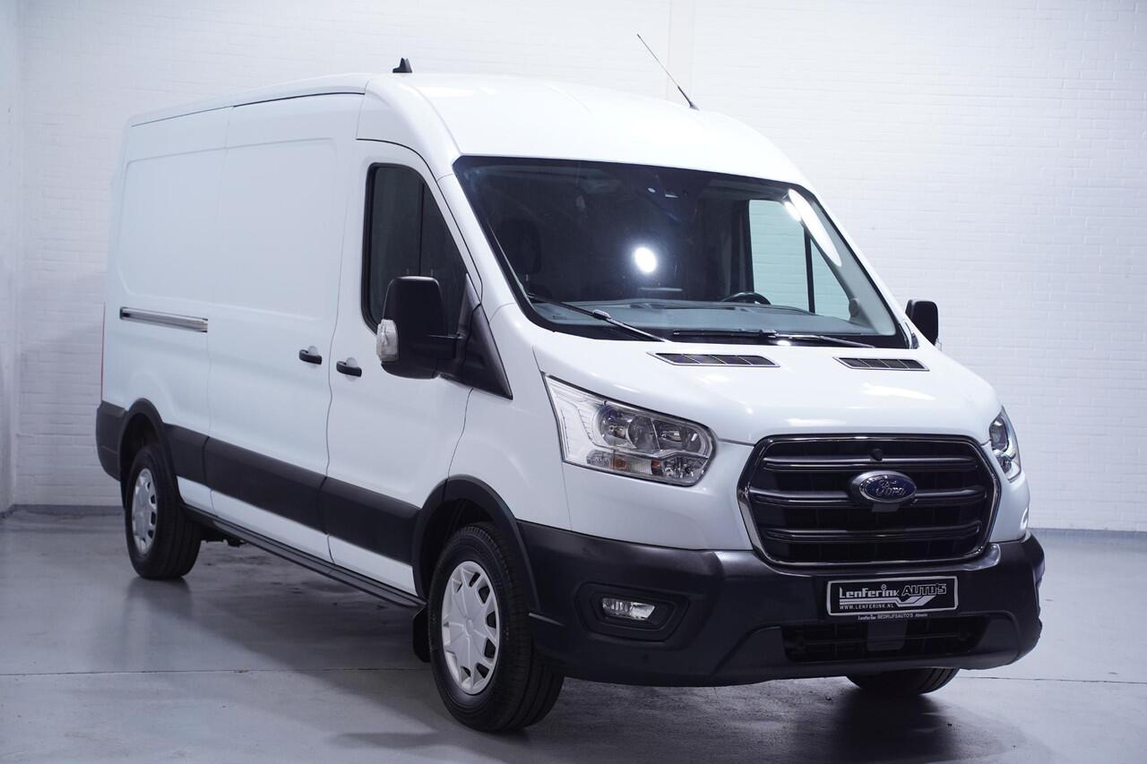 Ford TRANSIT 2.0 TDCI 170 pk Automaat L3H2 Trend Airco,Trekhaak Camera, Laadruimte Pakket, PDC V+A, 3-Zits