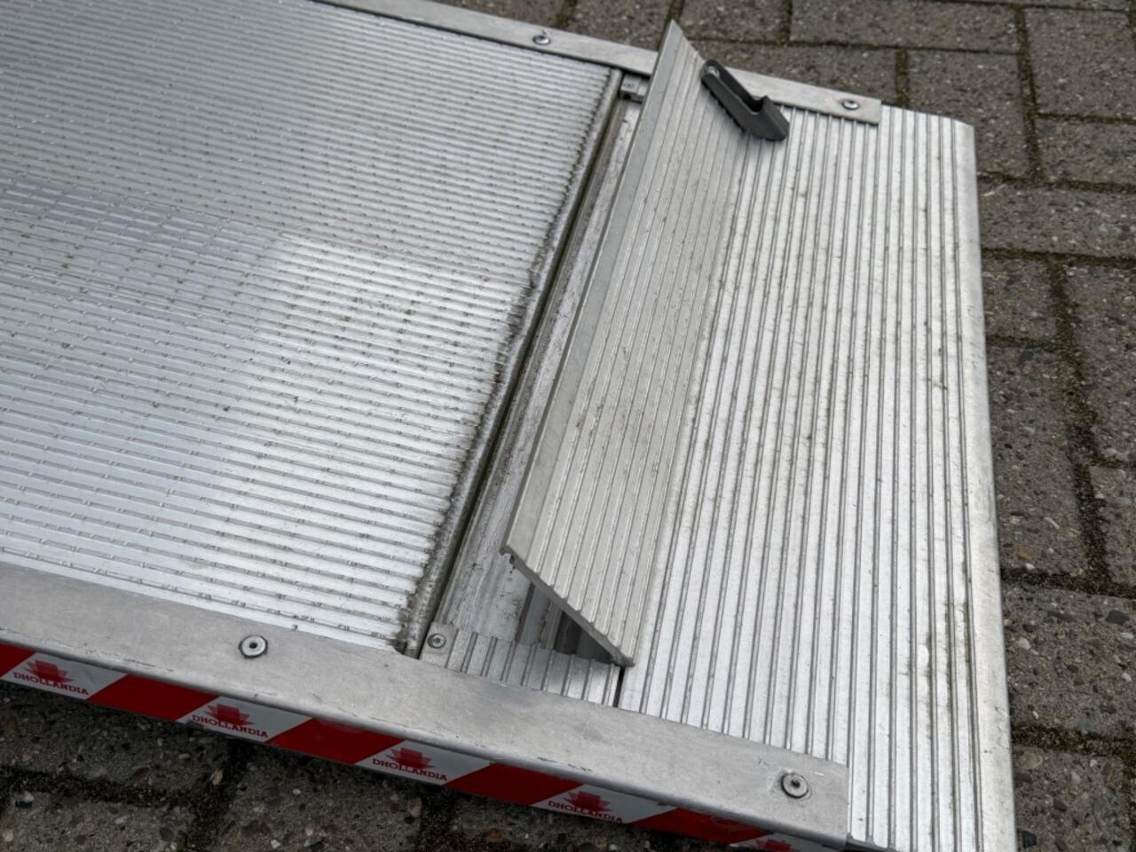 Ford TRANSIT 350 2.0 TDCi 130PK L2H2 / Laadlift / Koeling / NL Auto NAP / Zonnepanelen / Navi / Koelwagen / Laadklep