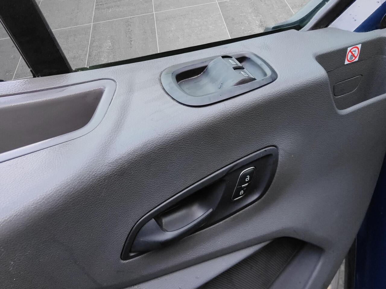 Ford TRANSIT 310 2.0 TDCI L2H2 Trend 2 schuifdeuren / Cruise / Trekhaak / PDC V+A