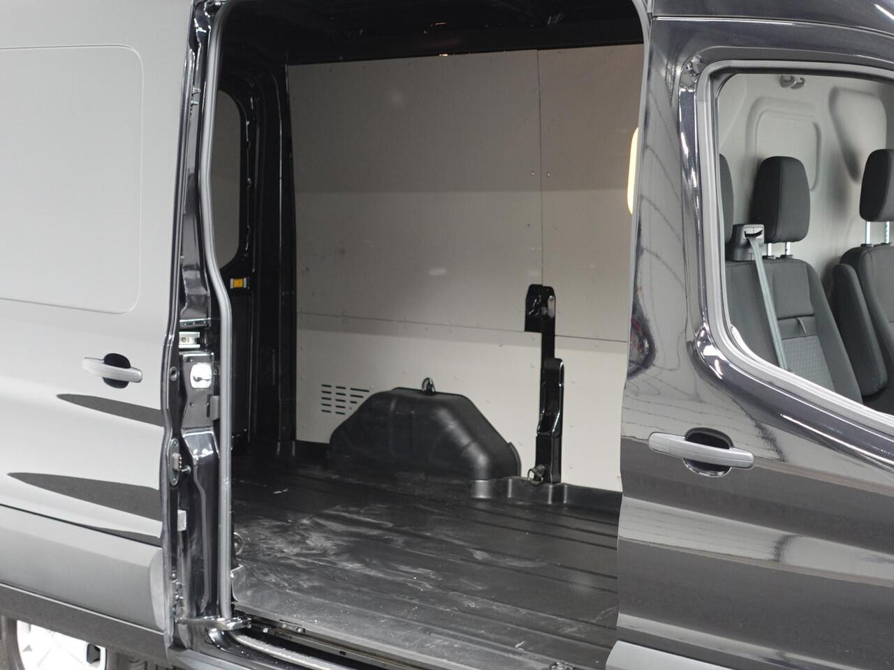 Ford TRANSIT 310 2.0 TDCI L2H2 Trend Automaat Airco Bluetooth Camera Cruise Control